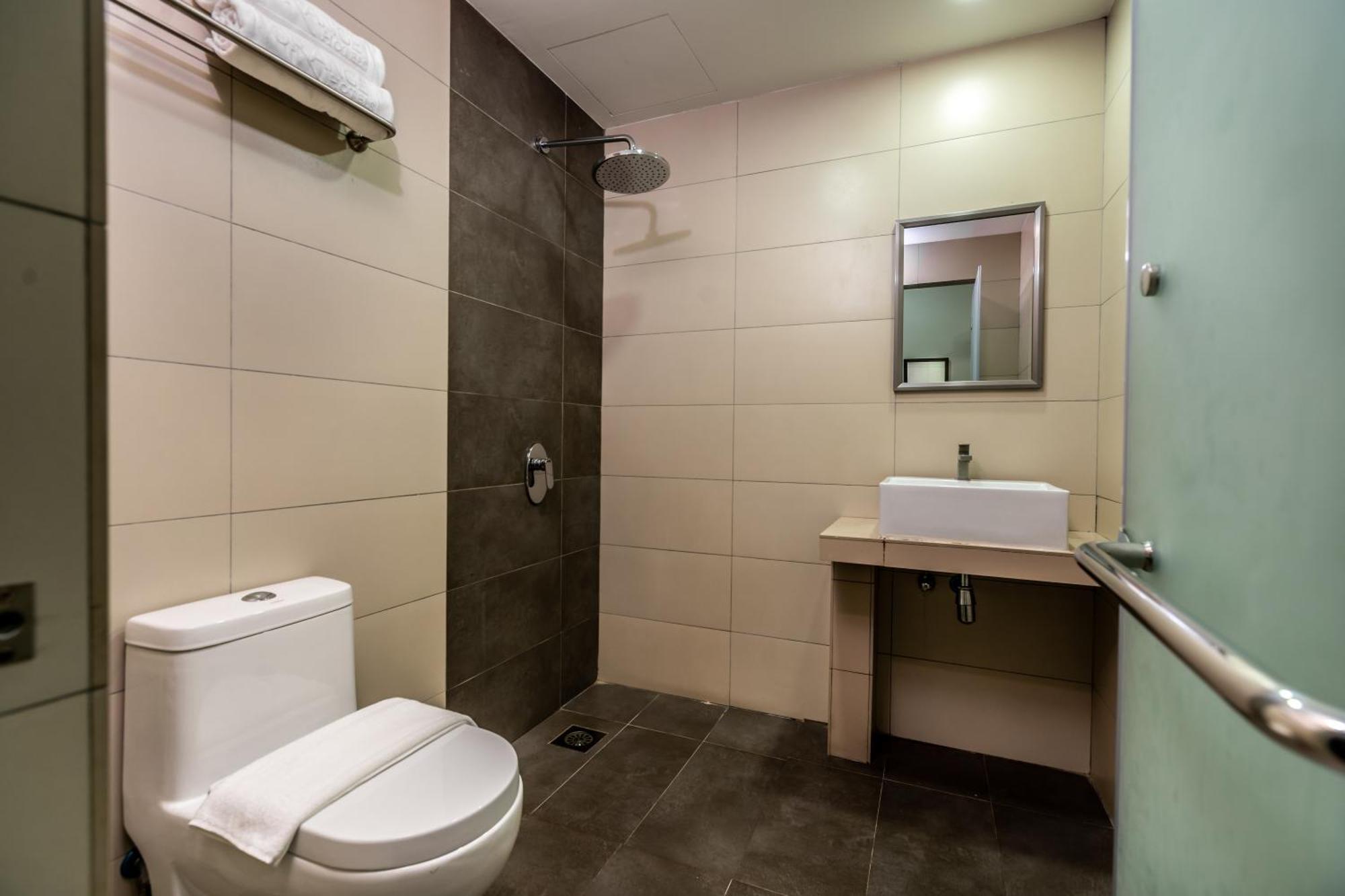 1 Orange Hotel Klia & Klia2 Sepang Ngoại thất bức ảnh